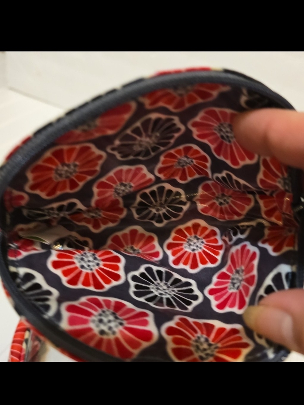 Vera Bradley Lot 2 Floral Cosmetic Pouch in Red & Black ,essential